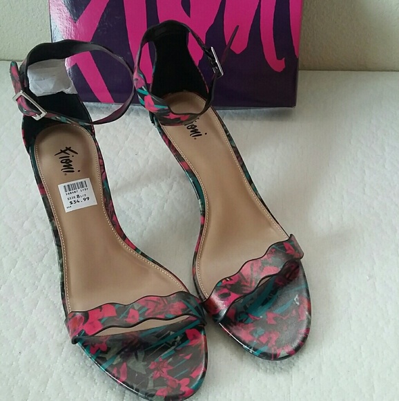 Fioni Shoes - Fioni heels called iris tropical size 8 1/2